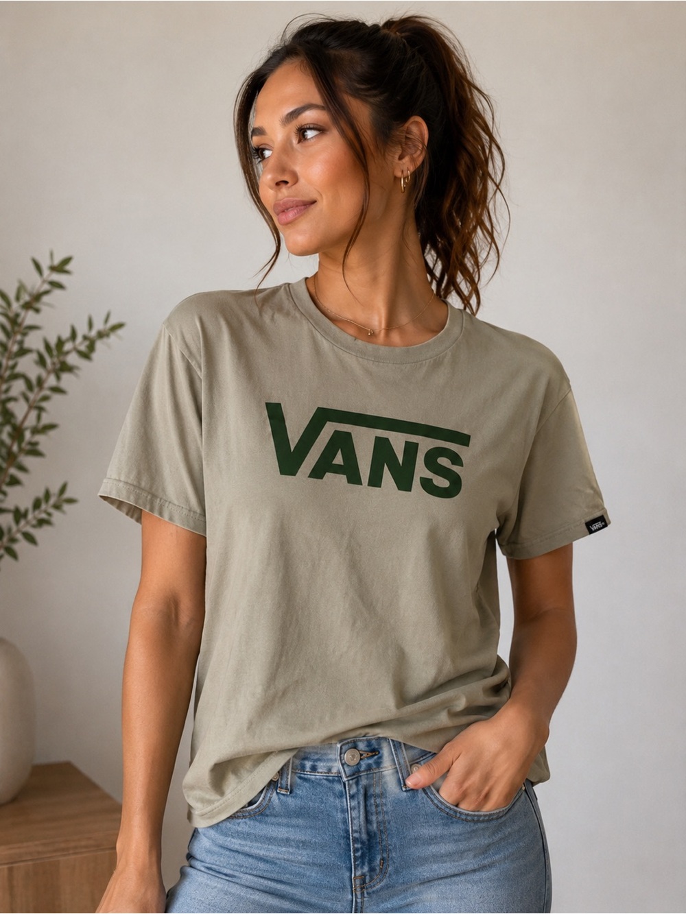 WOMENS SIZE SMALL VANS GRAPHIC T-SHIRT light forest green color  1A​​​​​​​​​